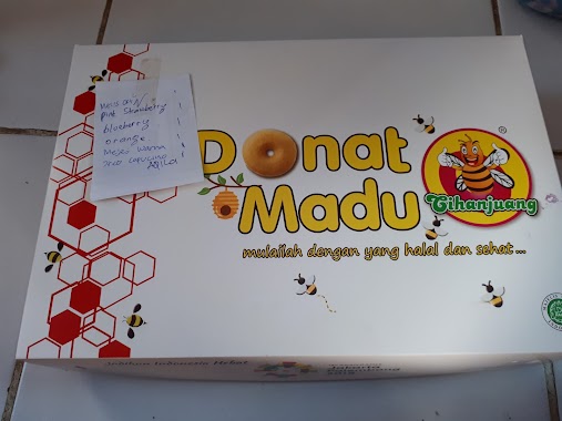 Donat Madu Cihanjuang, Author: Purwaningsih Aqila