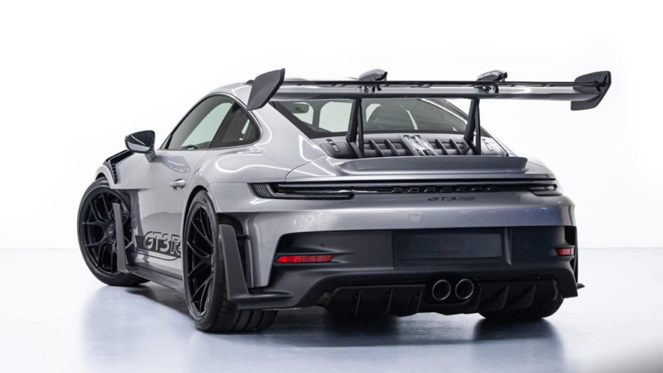 TOP ELEGANT CAR RENTAL L.L.C - صورة 3