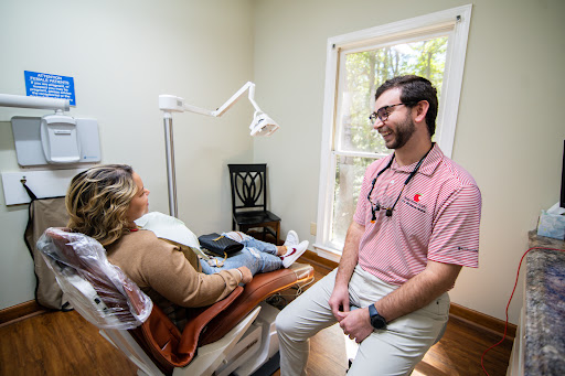 Family Dental Health of Oakbrook