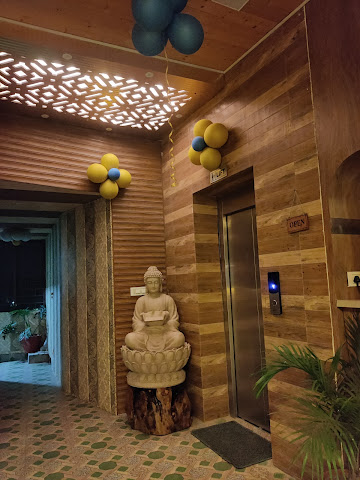 The Sky Lounge by null