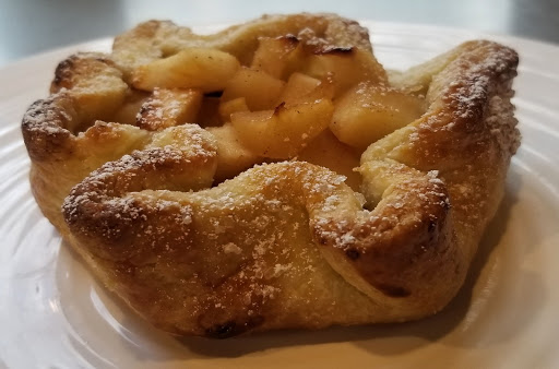 Backyard Bakery - Visual