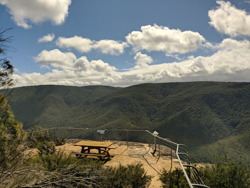 Tommys Rock Lookout - Thumbnail