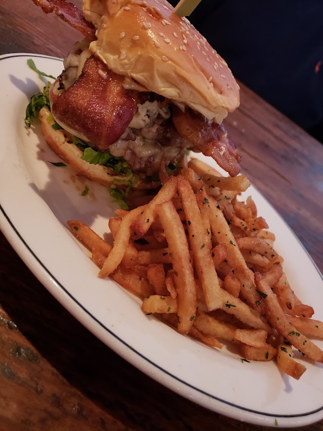 Pearl Dive Oyster Palace