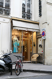 Photo n°1 de Shadé à Paris (Magasin de vêtements pour femmes)