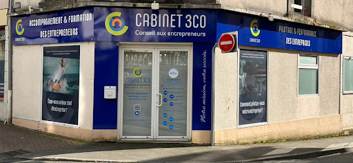 Photo de Tremblais créateur / l'esprit piscine à Louzy (79100)