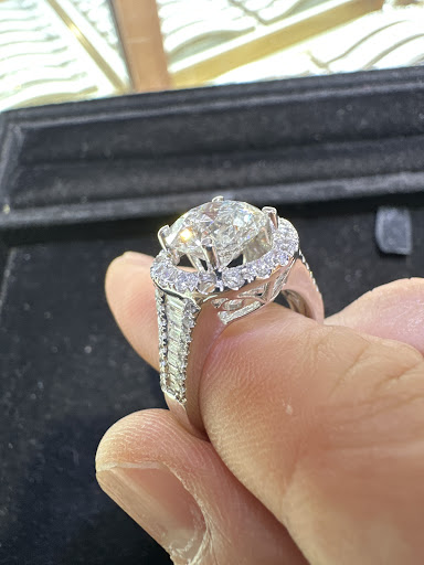 Luxe Treasure Jewelry - 寶利來 - Thumbnail