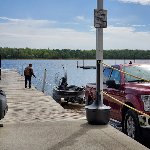 Rainy River Marina - Thumbnail