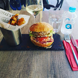 Photo n°2 de Paoli street à Corte (Restaurant de hamburgers)