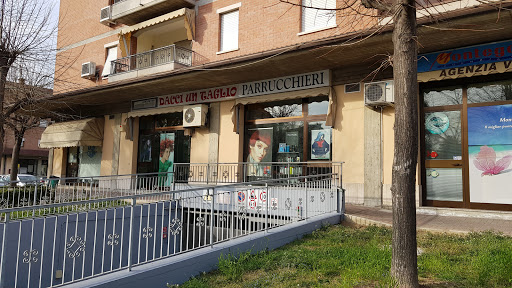 Parrucchieri Dacci Un Taglio Di Piccinini Simona