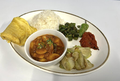 Roy's Kitchen - Visual