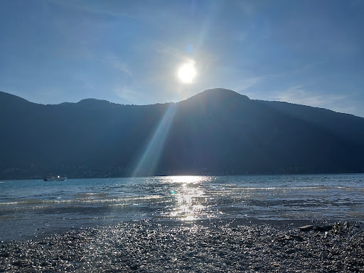 Passeggiata lungolago di Mandello del Lario - Thumbnail