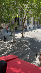 Photo n°43 de Café de la Mairie à Paris (Restaurant servant le petit-déjeuner)