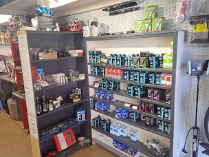 Photo n°10 de Quincaillerie du port (QDP) Location et réparation de vélos, accessoires et pièces détachées, bricolage et clés minute à Saint-Cyprien (Service de reproduction de clés)