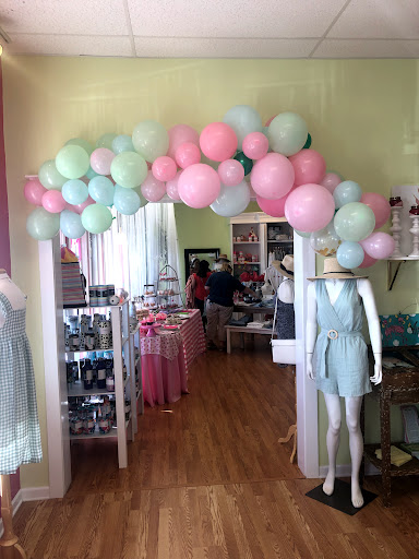 Foxy Flamingo Boutique - Thumbnail