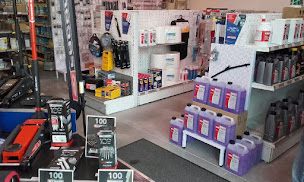 Photo n°4 de Autodistribution Fichou Carhaix à Carhaix-Plouguer (Magasin d'accessoires pour poids lourds)