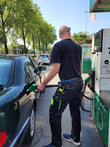 Pin & Go gas station