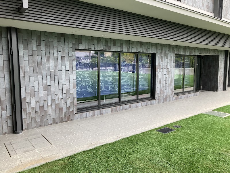 粟田ギャラリー＆ライブラリー