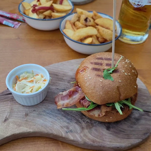 Recenzije Garden Restaurant BBQ u Novalja - Restoran