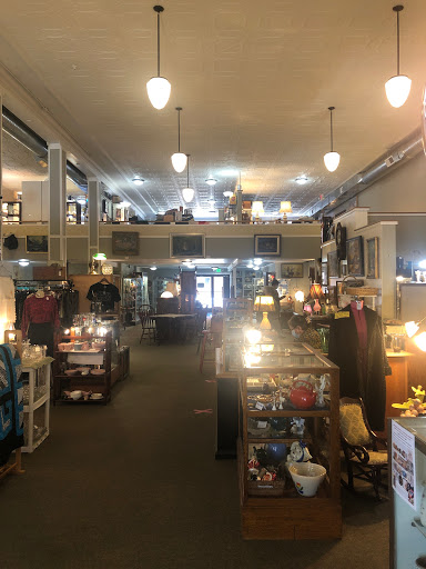 Tower Avenue Antiques - Thumbnail