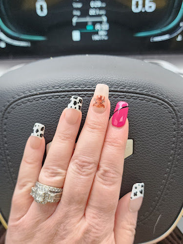 Nails By Jamie interior view