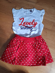 Photo n°13 de La fripe des p'tits loups à Saint-Rogatien (Magasin de vêtements pour bébés)