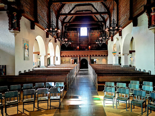 Masthugget Church - Thumbnail
