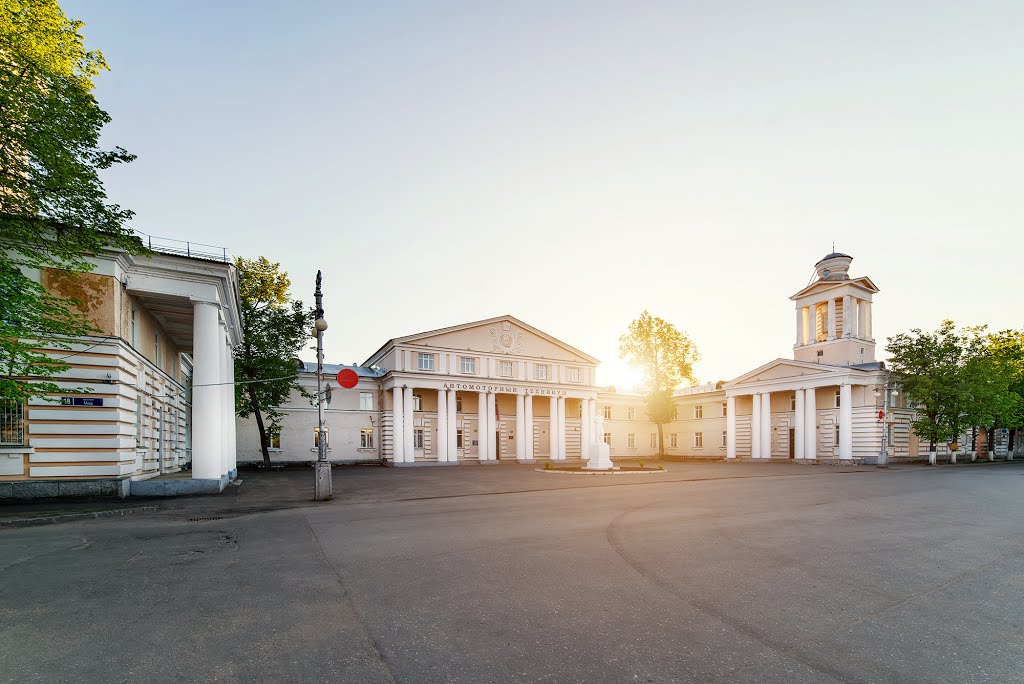 заволжский автомоторный техникум. заволжский автомоторный техникум заволжье нижегородская обл. архитектура города заволжье нижегородской области. техникум города заволжье. замт г заволжье.