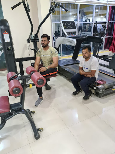 Universal Fitness & Gym