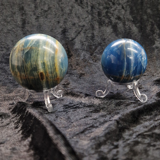 Dark Moon Crystals - Thumbnail