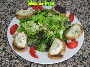 Photo n°11 de Restaurant Les Marronniers à Saint-Remèze (Restaurant familial)