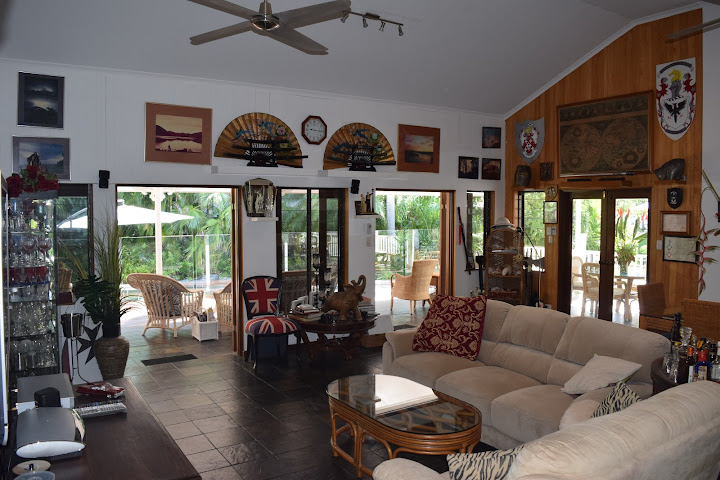 South Pacific BnB Clifton Beach, Cairns Queensland by null