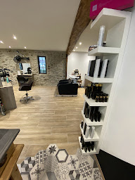 Photo n°2 de L'Atelier Coiffure Emilie Drieux à La Barthe-de-Neste (Salon de coiffure)