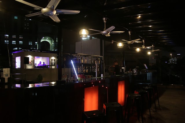 Frisky Rooftop Bar