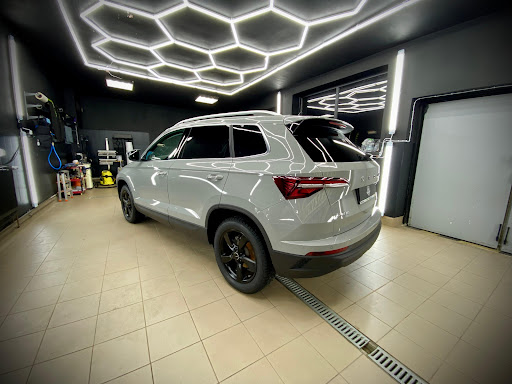 Auto Detailing - Przyciemnianie Szyb - Oklejanie Pojazdów - Powłoki Ochronne - Warszawski Instytut Blasku