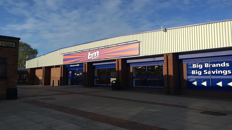 B&M Store photo 2