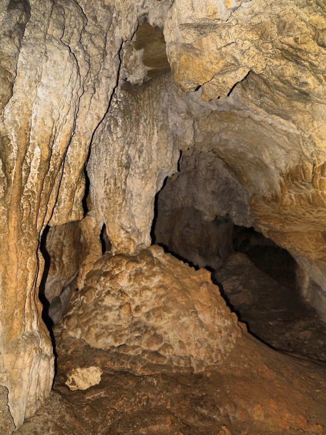 Grottes de Waroly