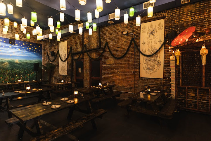 Chiangmai Diner & Bar by null