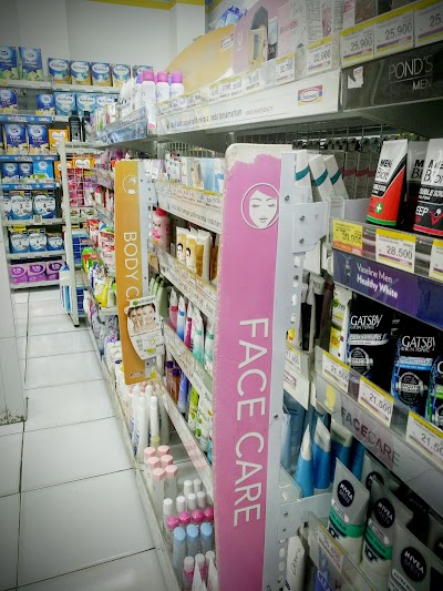 Photos of Indomaret Villa Bogor Indah 2