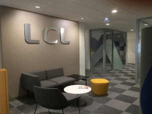 Photo n°4 de LCL Banque et assurance à Mérignac (Banque d'épargne)