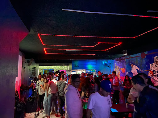 Rea's Bar López Cotilla