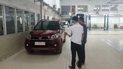 Photos of Toyota Hadji Kalla Kendari_Dealer mobil Toyota