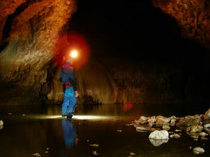 Photo n°17 de Roc'Émotion : spéléo, canyoning, alpinisme - Doubs, Jura, Alpes, étranger à Les Gras (Agence de voyages)