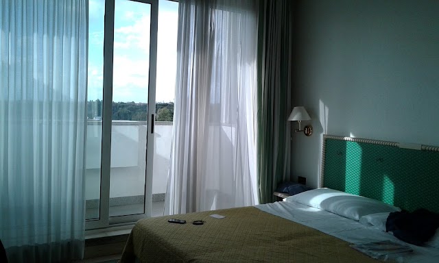 Hotel Aris Garden