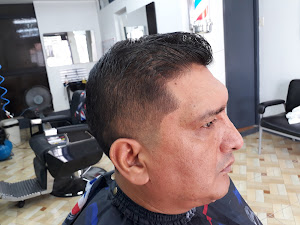 Lux Barber Shop 7