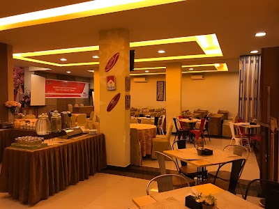 Photos of AVIRA Hotel
