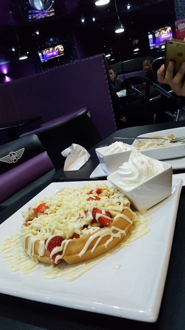 Creams Cafe Ilford Exchange