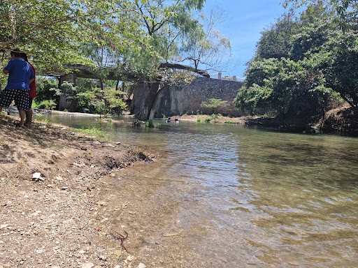 Balneario "EL AJAL"