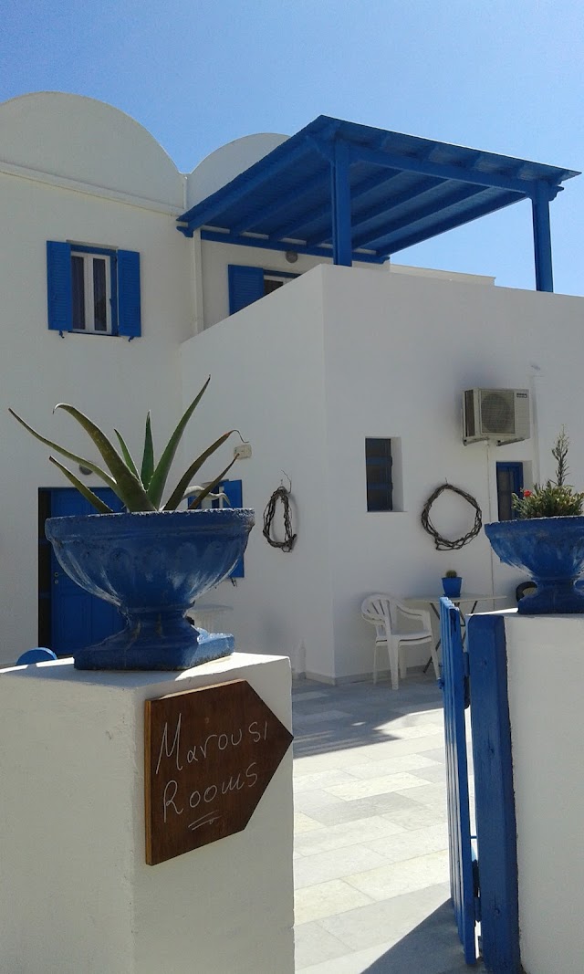 Marousi Rooms