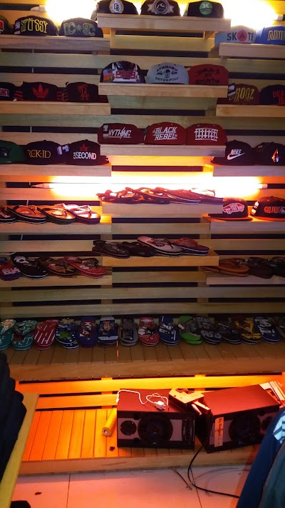 Photos of PLANET DISTRO