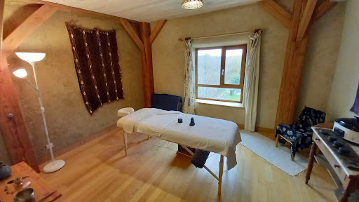Jérémie - Massage bien-être - Au Coeur des Mains - Thumbnail